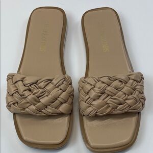 Dream pairs Nude Braided Slide Sandals Square Toe Women’s Sz 7.5